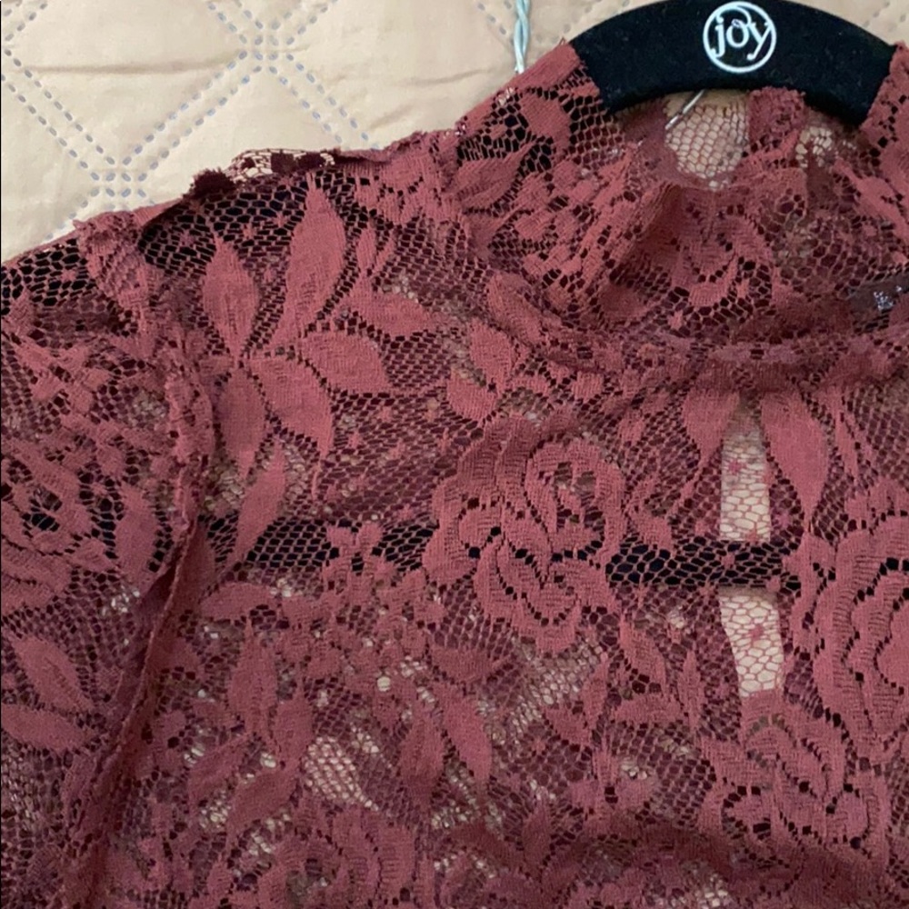 Zara lace dress - Picture 9 of 11